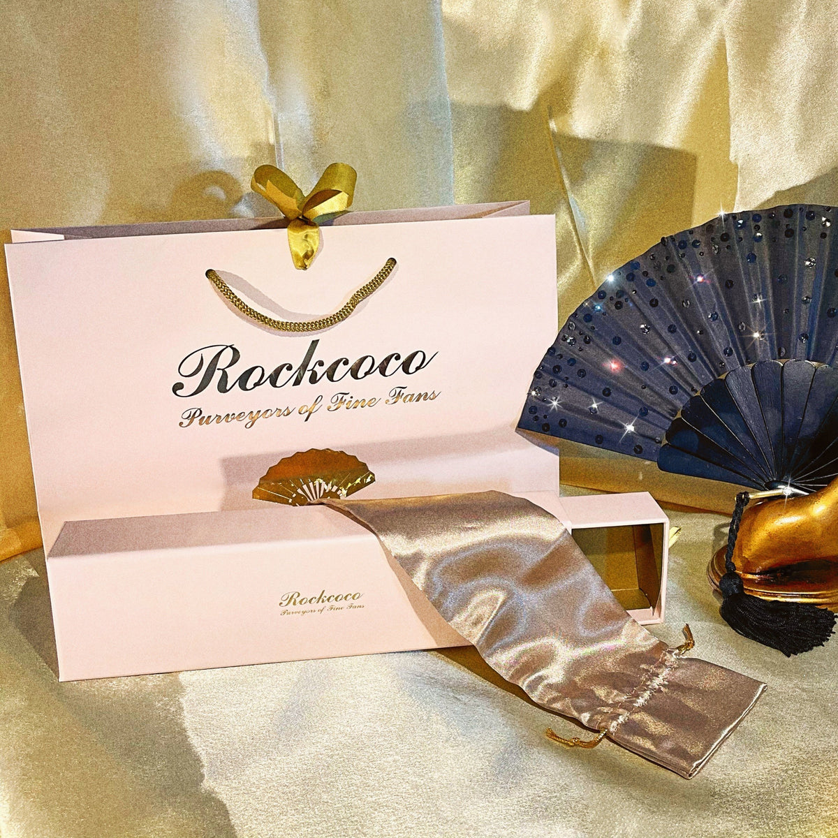 Bespoke Handmade Luxury Hand Fans Unique For You – Rockcoco Fans